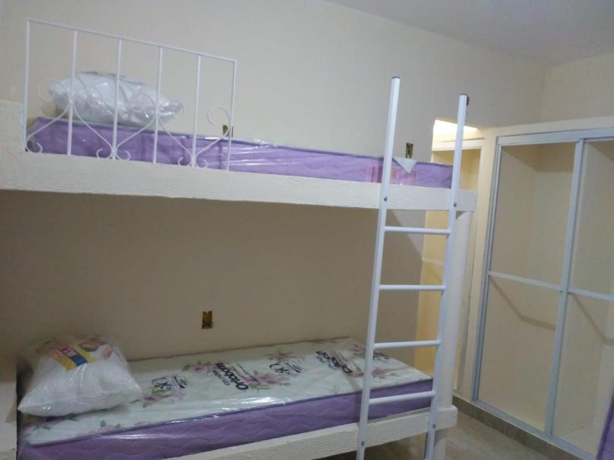 Vaga Compartilhada Cada E Cada Pessoa Uma Diaria Tem 4 Quartos P 4 Pessoas Cada Um Paga Uma Diaria Bed & Breakfast Salvador Luaran gambar